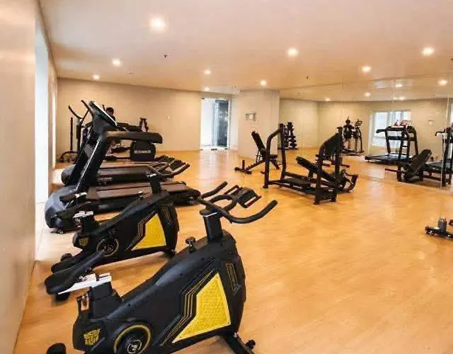 Hotel Victoria Sports Tower Free Pool -the House Of Layo 4*