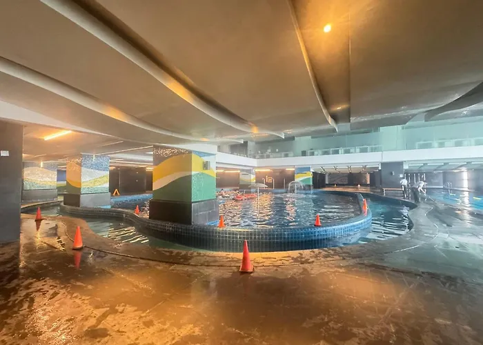 Victoria Sports Tower Free Pool -the House Of Layo Hotel Manila
